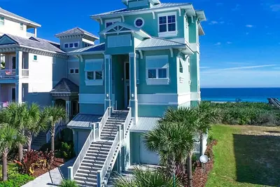 Image de Poseidon-Brand New Ocean Front Dream Home!