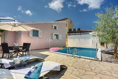 Image de Maison de vacances avec piscine