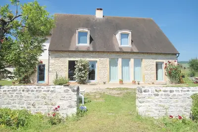 Image de \"La Maison\" dans Gîtes 'Le Haut de Collonge' près de Cluny\/Taizé\/Cormatin