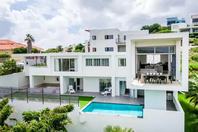 Image de Villa Horizon conçue par Des Bouvrie: luxe abordable!