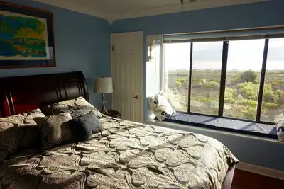 Image de Récemment rénové, Direct Oceanfront, 55 'Plasma, Fireplace