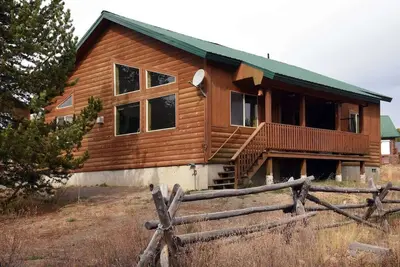 Image de Nouvelle inscription | Le bungalow ours | 23 minutes à Yellowstone