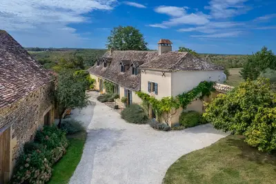 Image de Le Mas & Le Mazet: luxe 5 étoiles avec piscine privée et vue imprenable