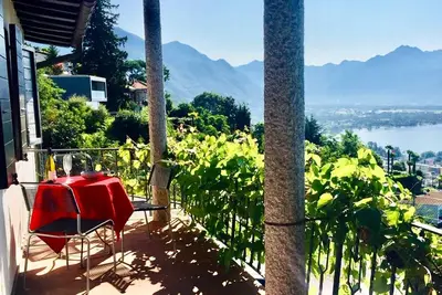 Image de Belle maison de vacances avec piscine, jardin et terrasse, endroit calme + vue magnifique