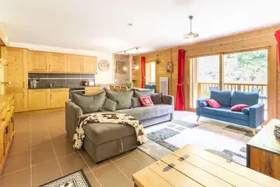 Image de Champagny - Appart Chalet 90m² à 20m des remontées