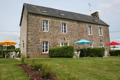 Image de Maison familiale avec jardin, terrasse et activités à proximité