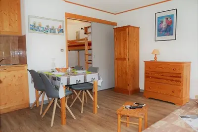 Image de Studio cabine 4 pers aux Menuires, ski aux pieds, balcon, parking gratuit, commerces à proximité