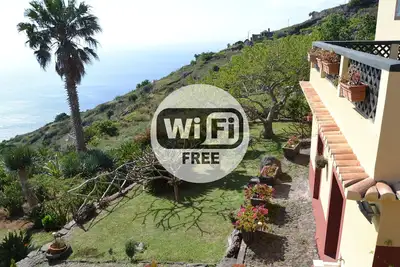 Image de Maison De Campagne, Terrasse, Calme Et Vue Sur La Mer 105
