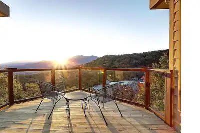 Image de Beau chalet de 4 chambres avec des vues de millions de dollars