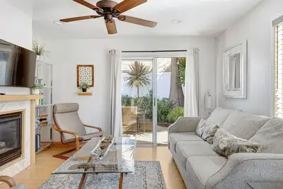 Nouvellement rénové Pacific Beach Cottage 2 pâtés de maisons Plages et La Jolla