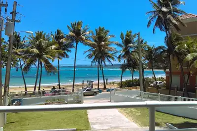 Image de Parc D'Enfants De Beach Front À La Plage De Luquillo L'Un Des Meilleurs De L'ÎLE.