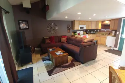 Image de Krystal Villa West I bd, mezzanine, 2 salles de bain