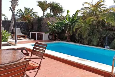 Image de Beautiful villa: private solar heated pool game room and roof terrace - 8 people