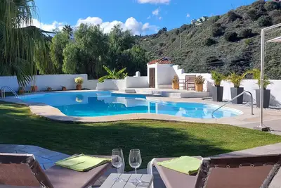 Joyau HarmCharming avec piscine dans les montagnes. 20min Sw de Las Palmas gelegen