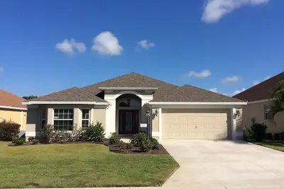 Image de Spectacular 3/2 Home w / une vue incroyable et joliment décoré! Comprend le WiFi