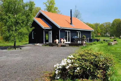 Image de Belle maison suédoise en bois dans le sud de la Suède