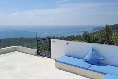 Image de Villa avec vue spectaculaire sur la mer, jardin tropical et cascade