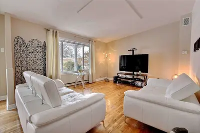 Image de Cosy&Quiet 4br near everything, 15min from Downtown +Heated Summer Pool