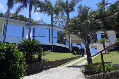 Image de Maison luxueuse avec vue magnifique