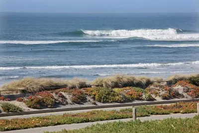 Image de Incroyable Beachfront 3 chambres \/ 2 salles de bain