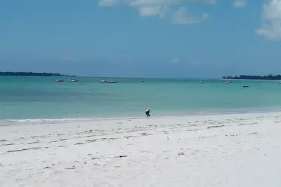 Villa sur la plage sur une plage privée nacrée immaculée embrassée par l'océan Indien émeraude