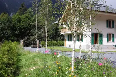 Image de Central Chamonix, appartement de 3 chambres avec jardin privé et vue sur le Mont Blanc