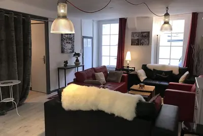 Image de Bel appartement rénové proximité centre.