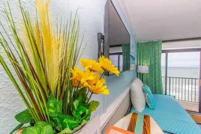 Image de Oceanfront Studio ~ Sand Dunes 2933