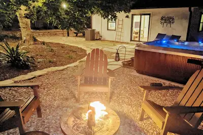 Image de Nouveau! Cottage chic au coeur de Fredericksburg