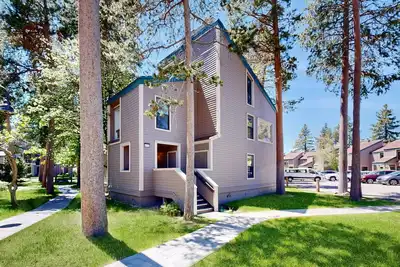 Image de Nouvelle Liste! Spacieux condo avec piscine partagée, tennis, près de la plage et des casinos!