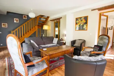 Image de Chaleureux chalet 11 pers à Puy St Vincent à 150m des pistes parking privé