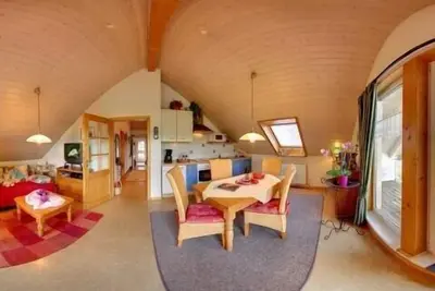 Image de Appartements attrayants sur des boucles de rêve intéressantes, des pistes cyclables et des sentiers de randonnée