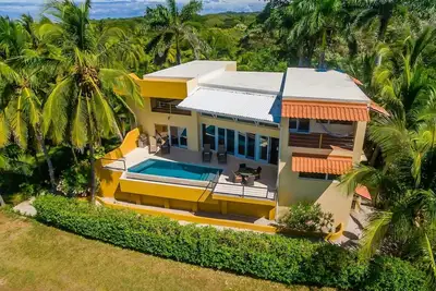 Casa Somos Uno Ocean Front Elegance à Playa Negra,