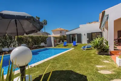 Image de Villa 4 Chambres Pour Vacances À Vilamoura / Quarteira