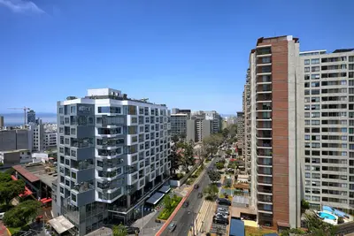 Image de Appartement moderne 3bdrm avec A \/ C à Miraflores