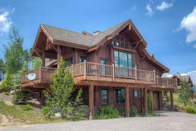 Image de Ski-in / Ski-out Silver Star Chalet / Moonlight Club / Planchers chauffants / Vue imprenable