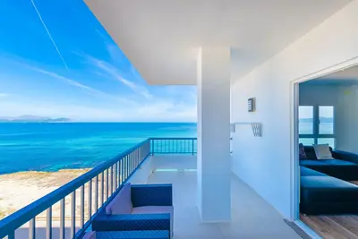 Boston - Apartment with sea views in Ca'n Picafort. Free WiFi