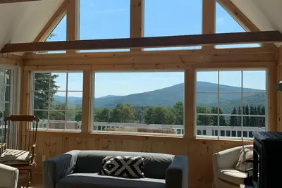 Image de Chalet de montagne avec une vue panoramique à couper le souffle