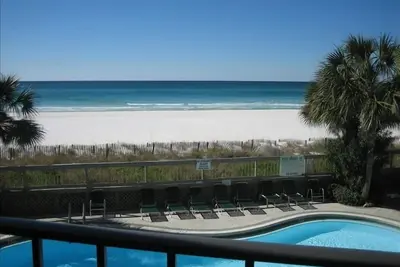 Image de Hou la la! Offres Beachfront Paradise 2br / 2ba + Bunks Printemps et Été! !