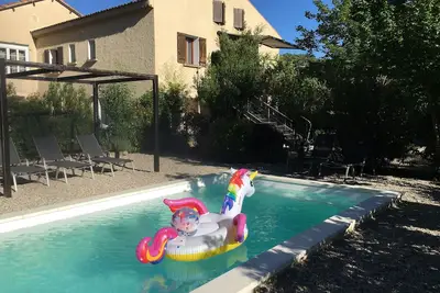 Image de Gîte Eléna avec piscine privée, au pied du Mont Ventoux