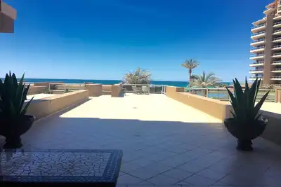 Image de Au milieu de tous, rez-de-chaussée face à l'océan 2bd. À quelques pas de la plage Phase 1