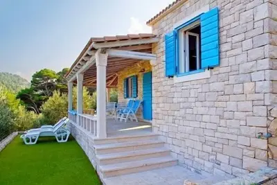 Image de Maison Nevena (46451-K1) - Postira - île de Brac