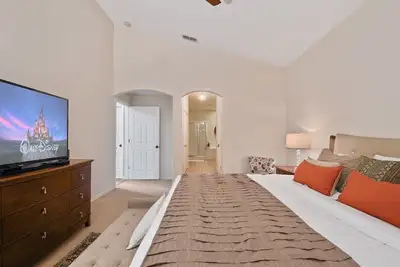 Image de Orlando Villa Europa est à seulement 10 minutes de Disney Word.