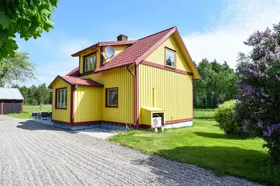 Image de Maison confortable à Vänersborg avec.