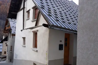 Image de Maison de Village Familiale à 100 m des pistes  à Serre-Chevalier. .