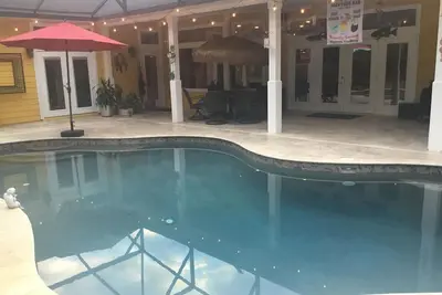 Image de Paradis dans un cadre de pays. (Notez qu'il s'agit d'un appartement à l'étage de 1100 m²)