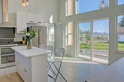 Image de Hébergement moderne avec vue luxueuse