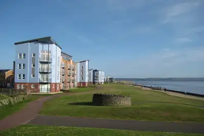 Image de Penthouse 5 * indépendant, Llanelli, plage, vue sur la mer, promenades, golf, vélo.