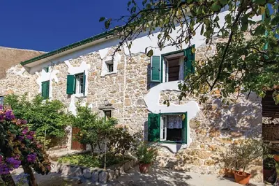 Image de Maison Kalla (43261-K1) - Rab - île de Rab
