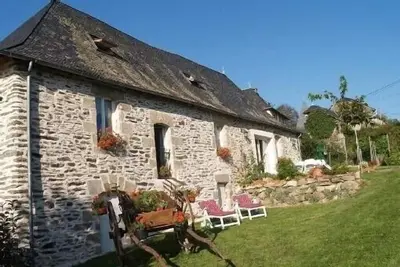 Image de Maison Du 18éme Rénovée Dans Village Calme, pour repos & détente